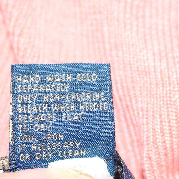 Herman Geist,  100% silk turtleneck sweater - Picture 6 of 6